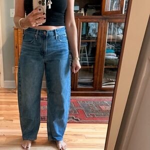 GAP Boyfriend Jeans in Medium Blue Wash